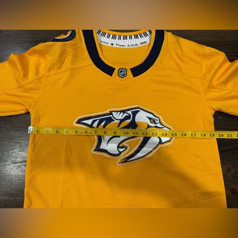 Nashville Predators NHL Hockey Jersey - Picture 7 of 8